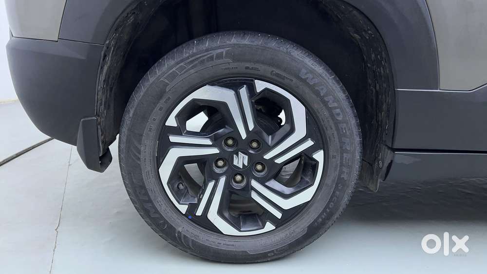 Maruti Suzuki Brezza Zxi Plus At, 2022, Petrol