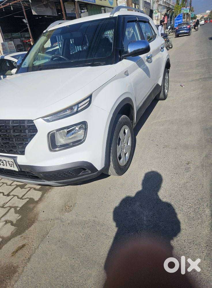 Hyundai Venue E 1.2 Petrol, 2019, Petrol