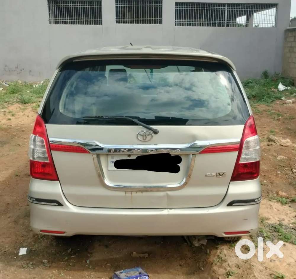 Toyota Innova Hycross 2015 Diesel 260063 Km Driven