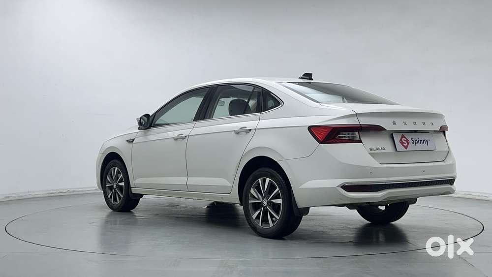 Skoda Slavia Style 1.0l Tsi At, 2023, Petrol