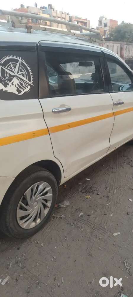 Maruti Suzuki Ertiga Vxi 2022
