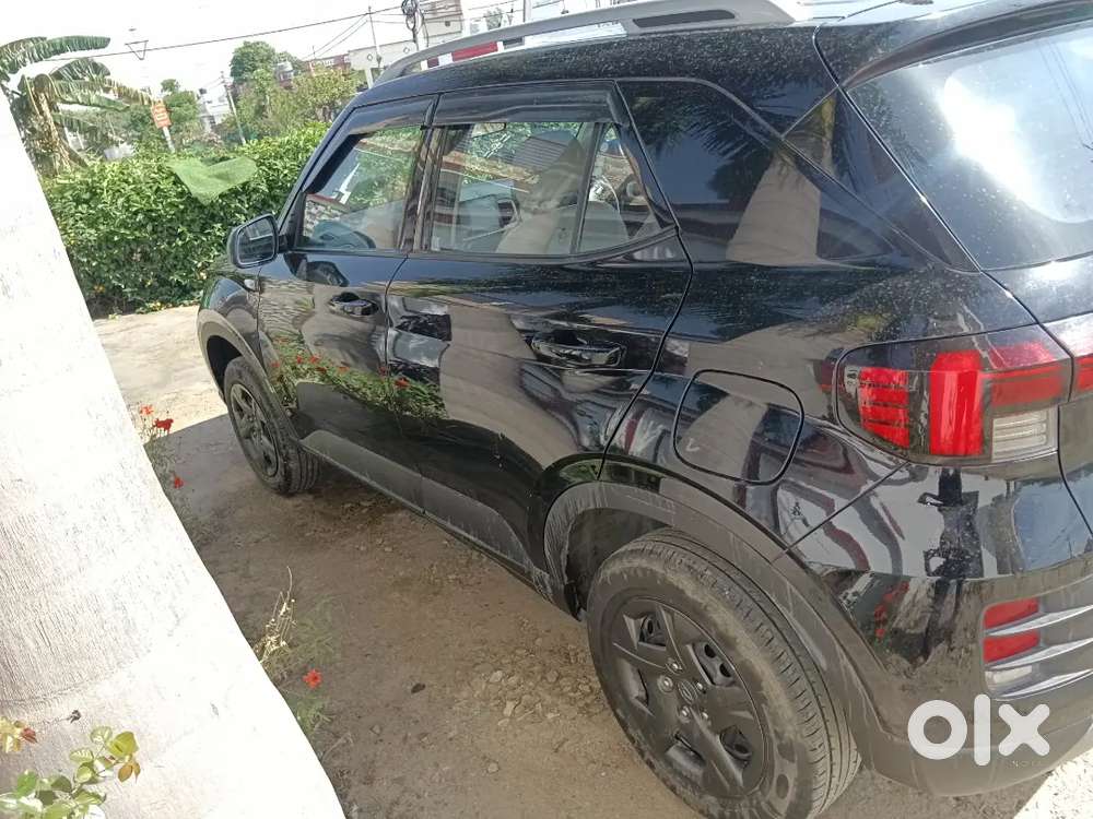 Excellent Condition Hyundai Venue 1st Owner