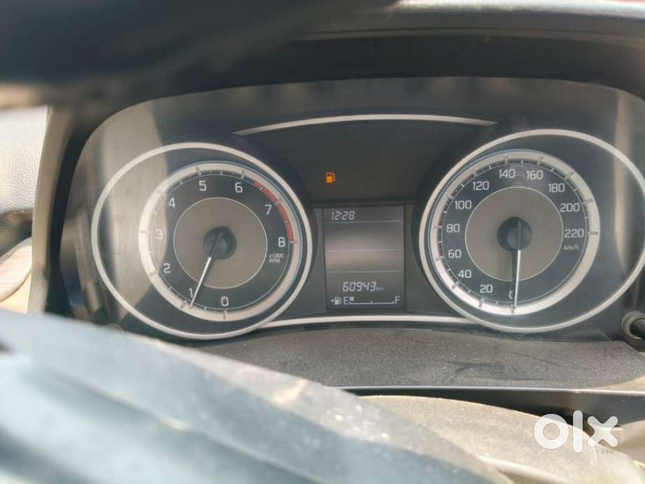 Maruti Suzuki Dzire 1.2 Vxi, 2022, Petrol