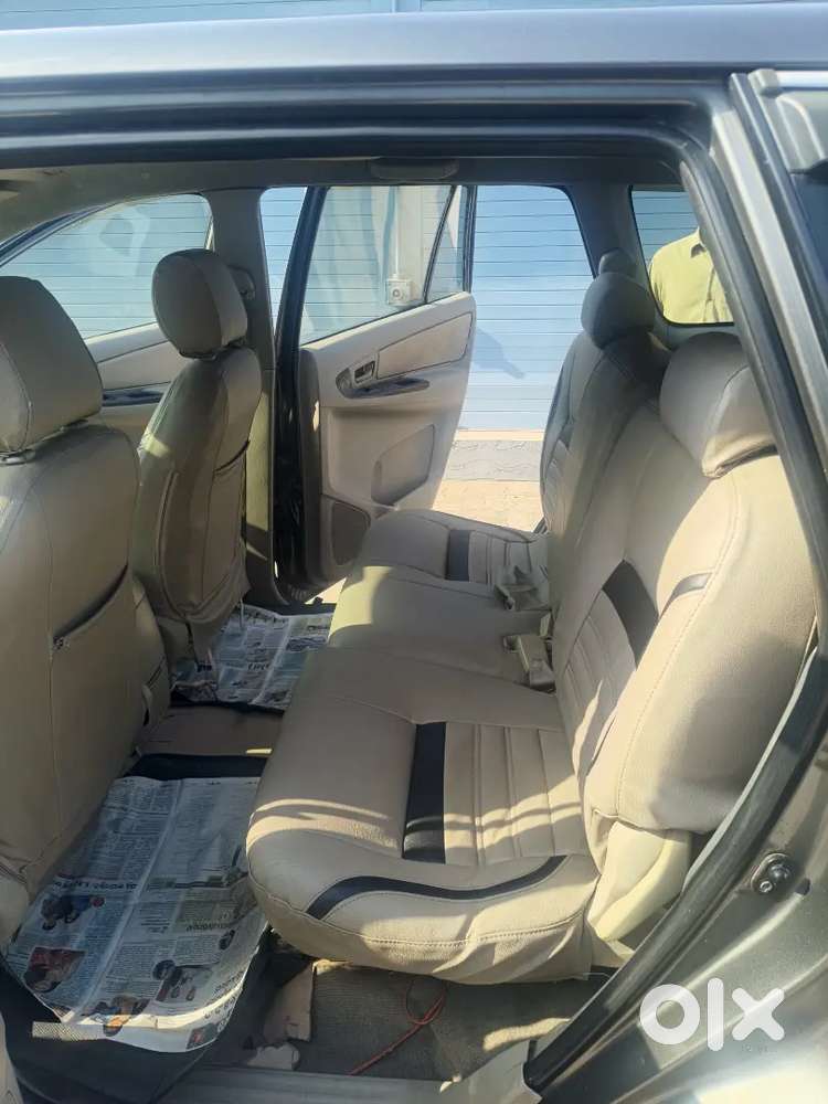 Toyota Innova 2013 (g) Version