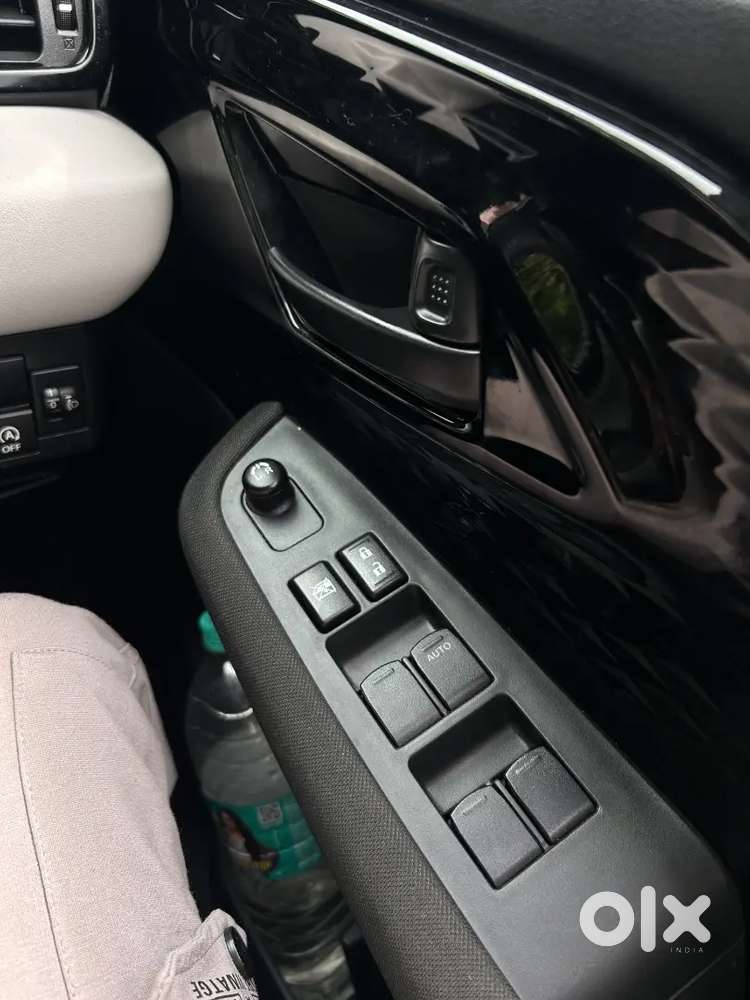 Maruti Suzuki Victoris Petrol 2026