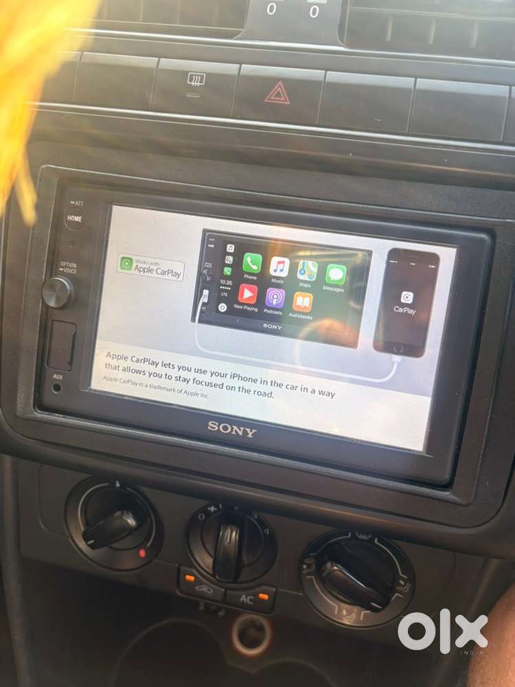 Volkswagen Polo Petrol Manual 2012