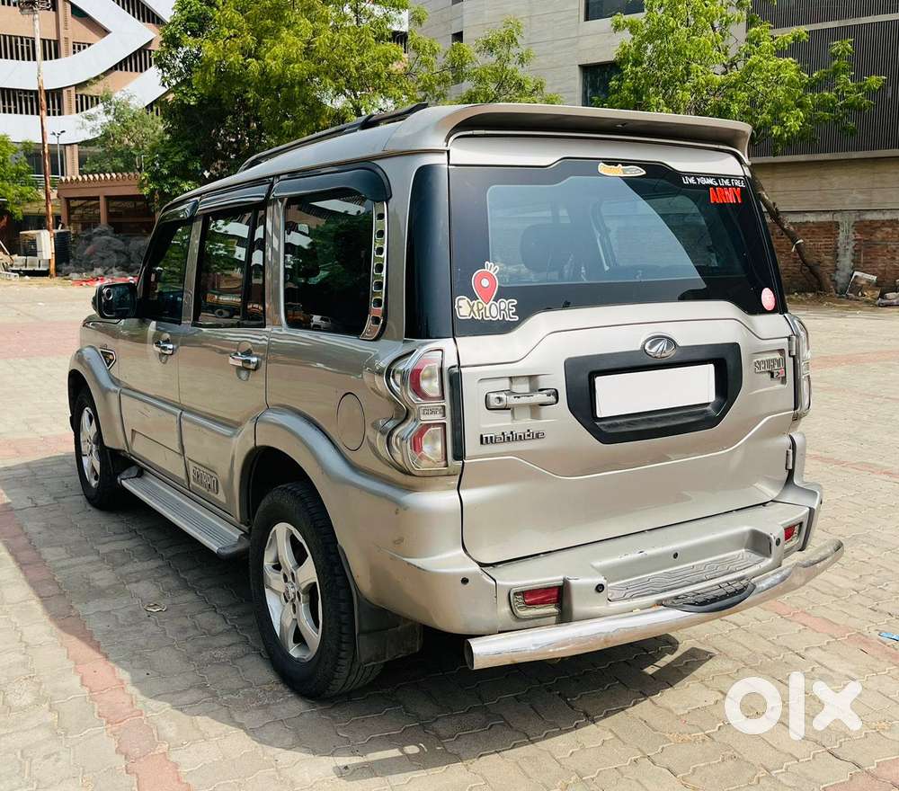 Mahindra Scorpio S4, 2015, Diesel