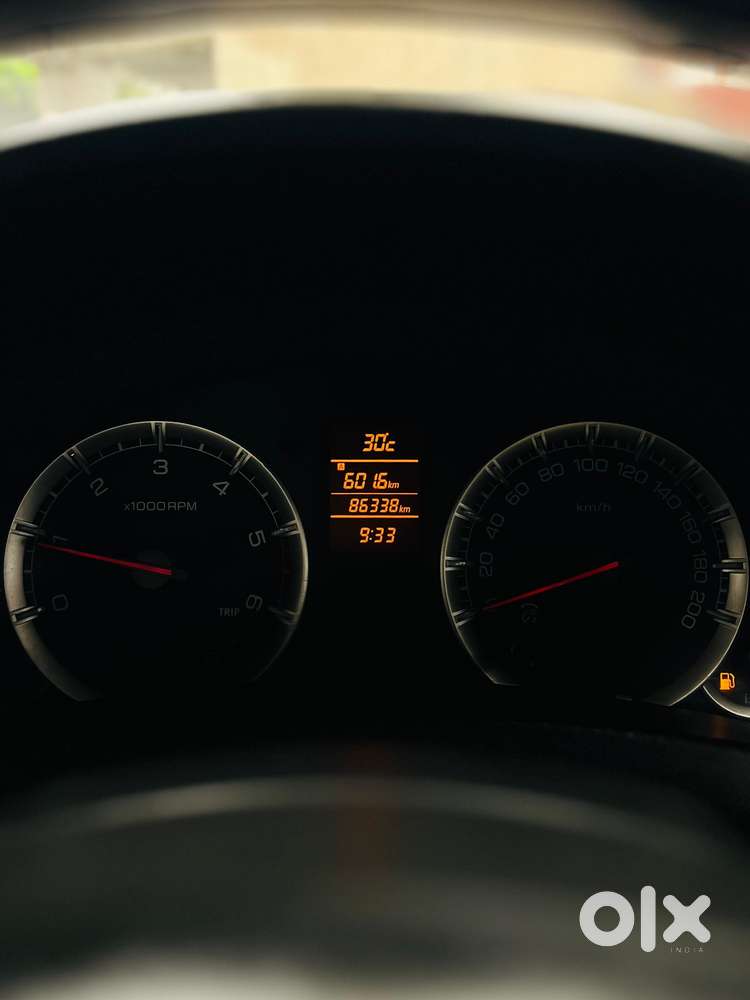 Maruti Suzuki Swift Dzire Zdi, 2011, Diesel