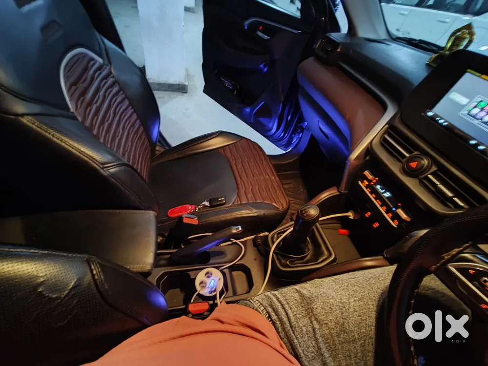 Maruti Suzuki Vitara Petrol Manual 2023
