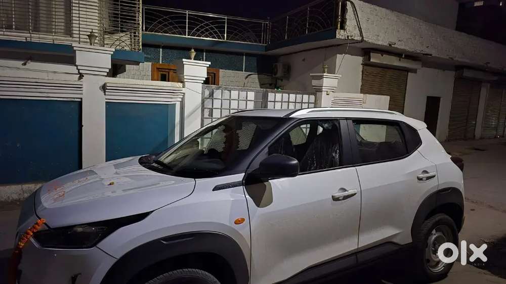 Nissan Magnite 2024 Petrol 14000 Km Driven