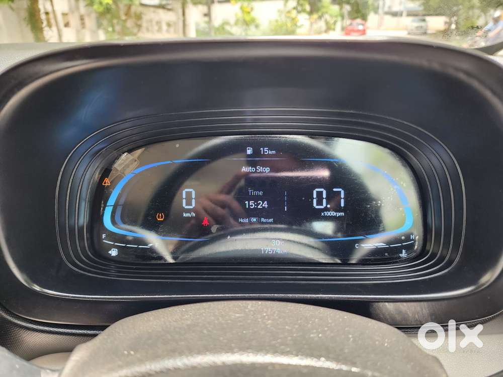 Hyundai Venue 1.2 S (o), 2024, Petrol
