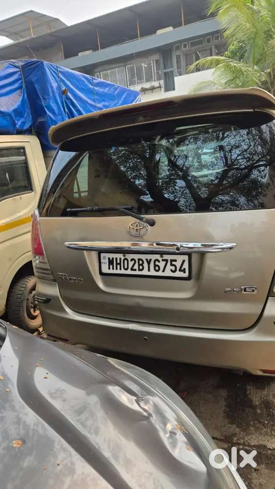 Toyota Innova 7 Str 2010