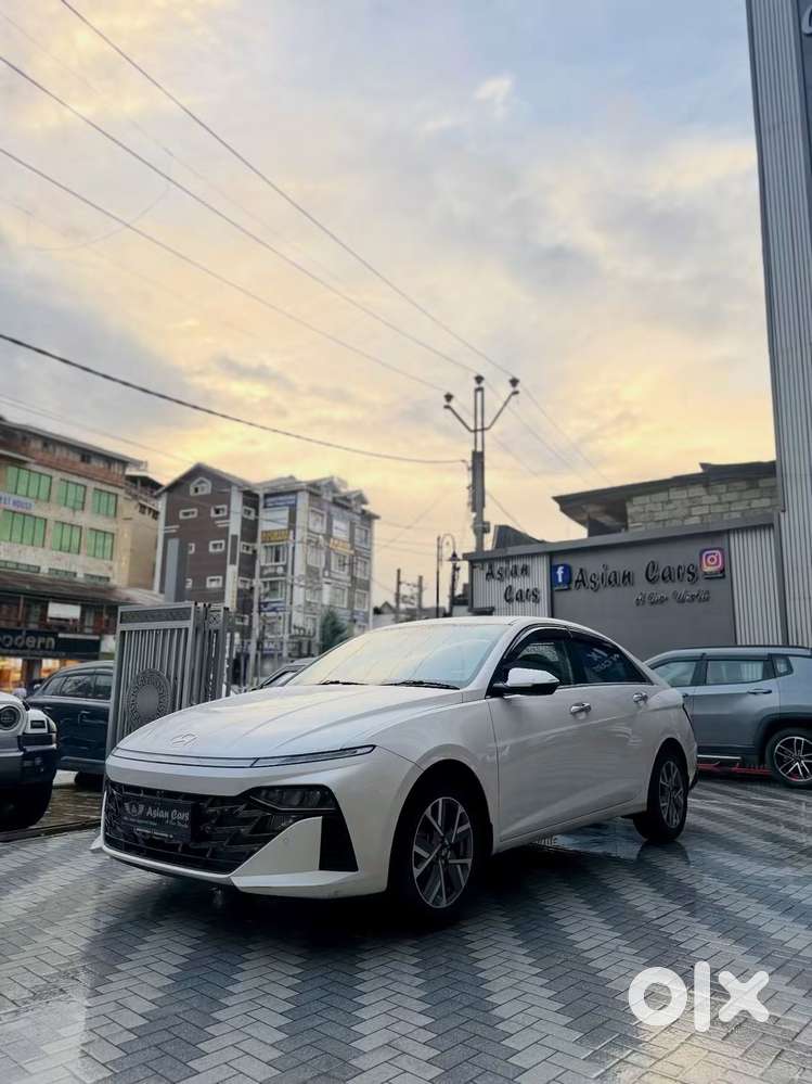 Hyundai Verna, 2023, Petrol