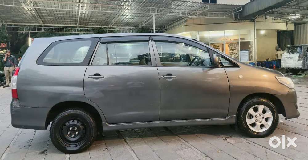 Toyota Innova Diesel 2012
