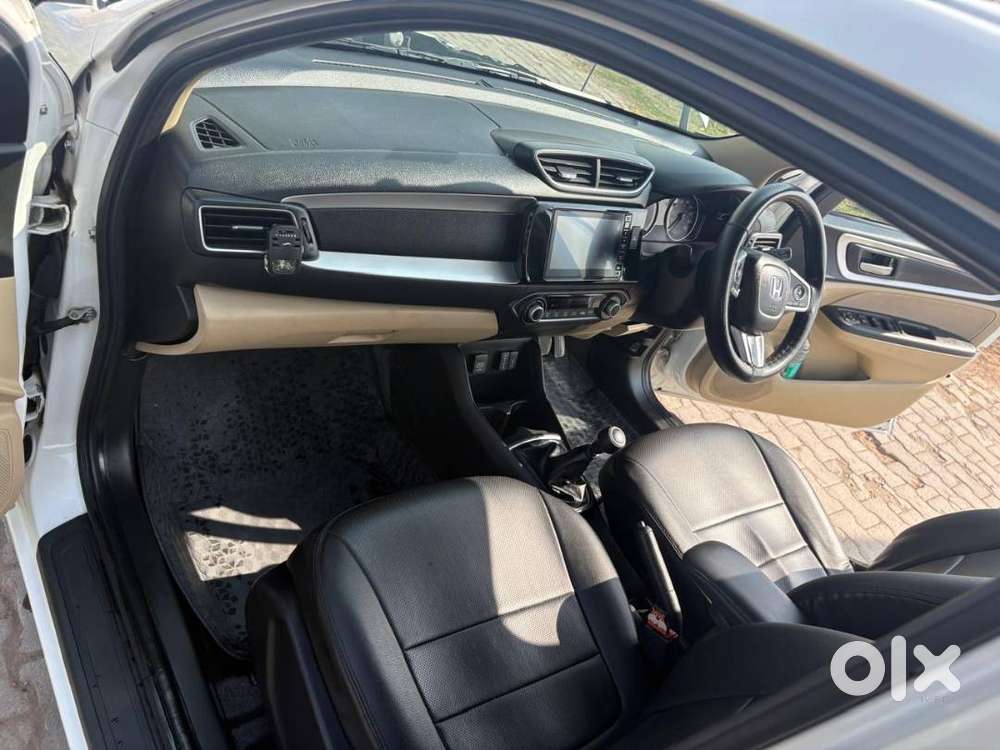 Honda Amaze 2023 Petrol 26650 Km Driven