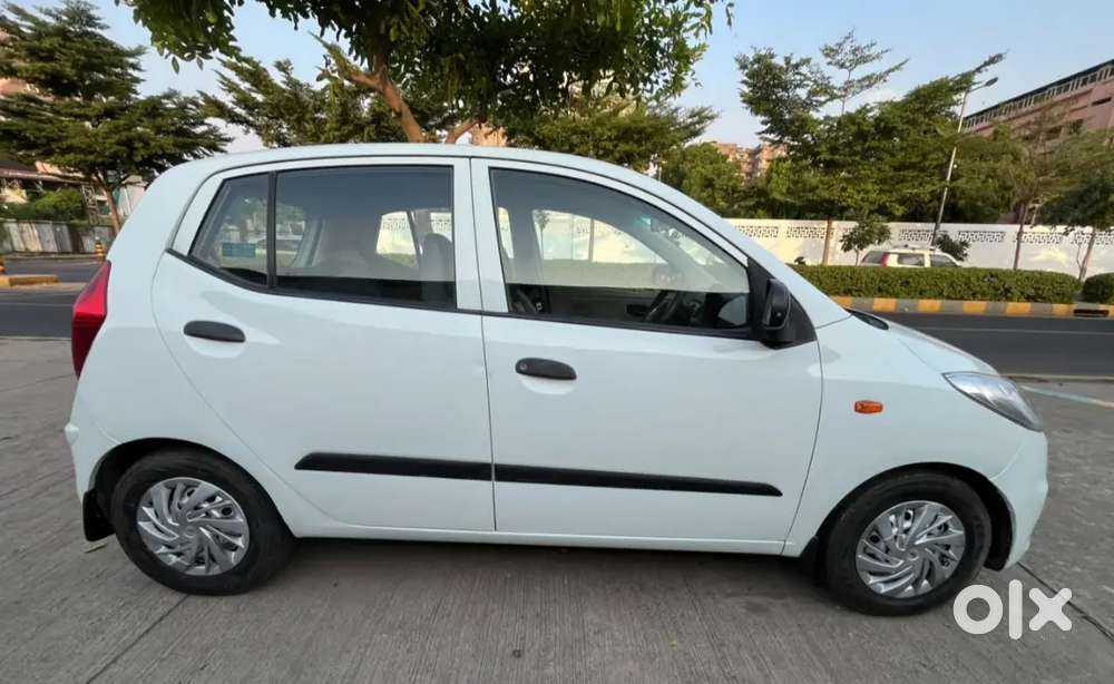 Hyundai I10 2013 Era Petrol + Cng 2nd Owner