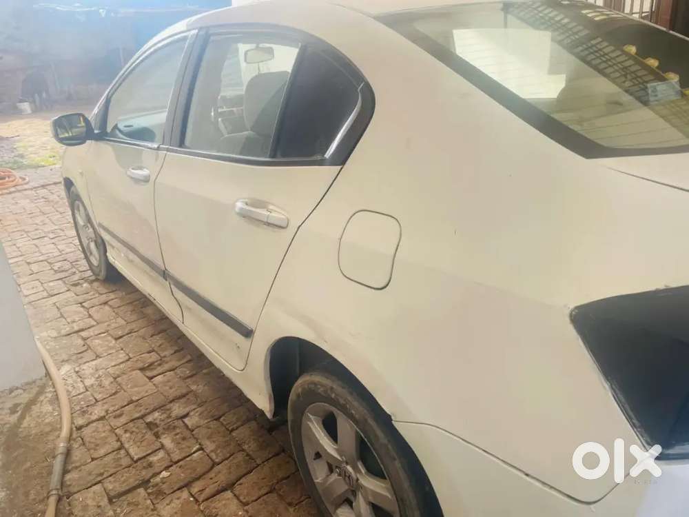Honda City 2011 Cng & Hybrids 140000 Km Driven