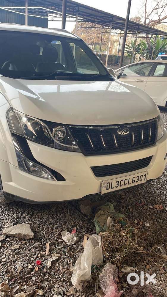Mahindra Xuv500 2017 Diesel 53350 Km Driven