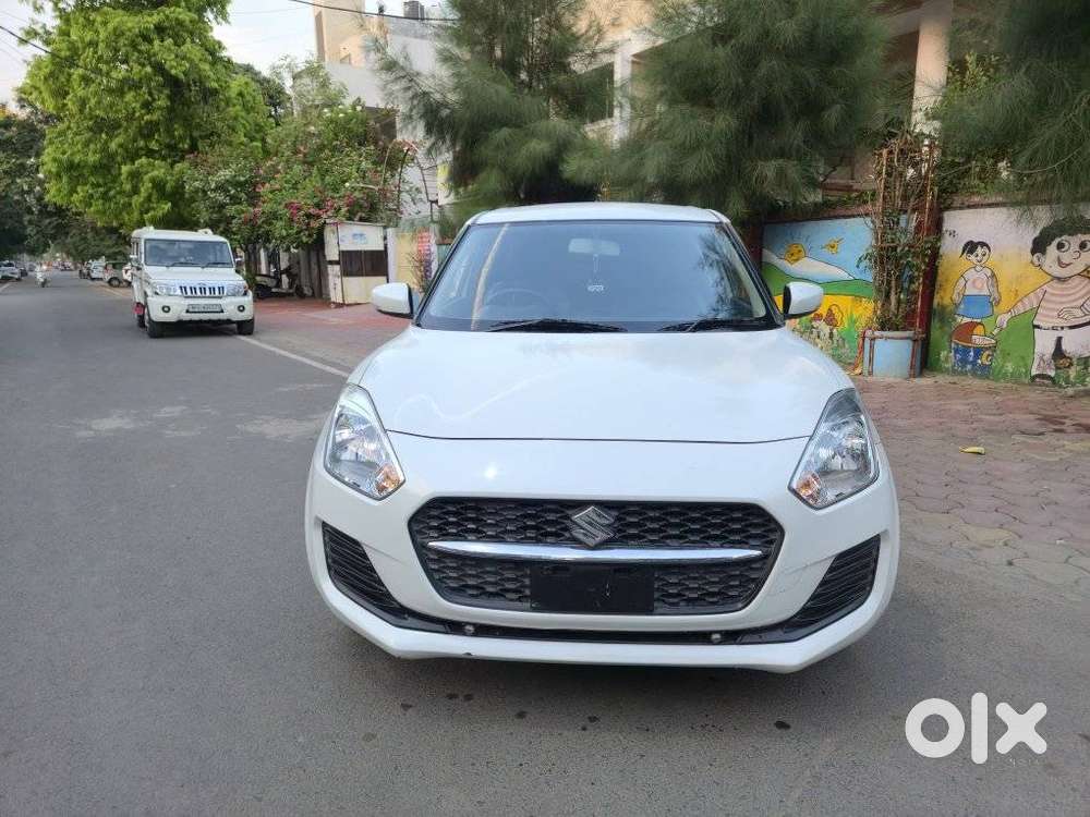 Maruti Suzuki Swift Vxi + Manual, 2021, Petrol