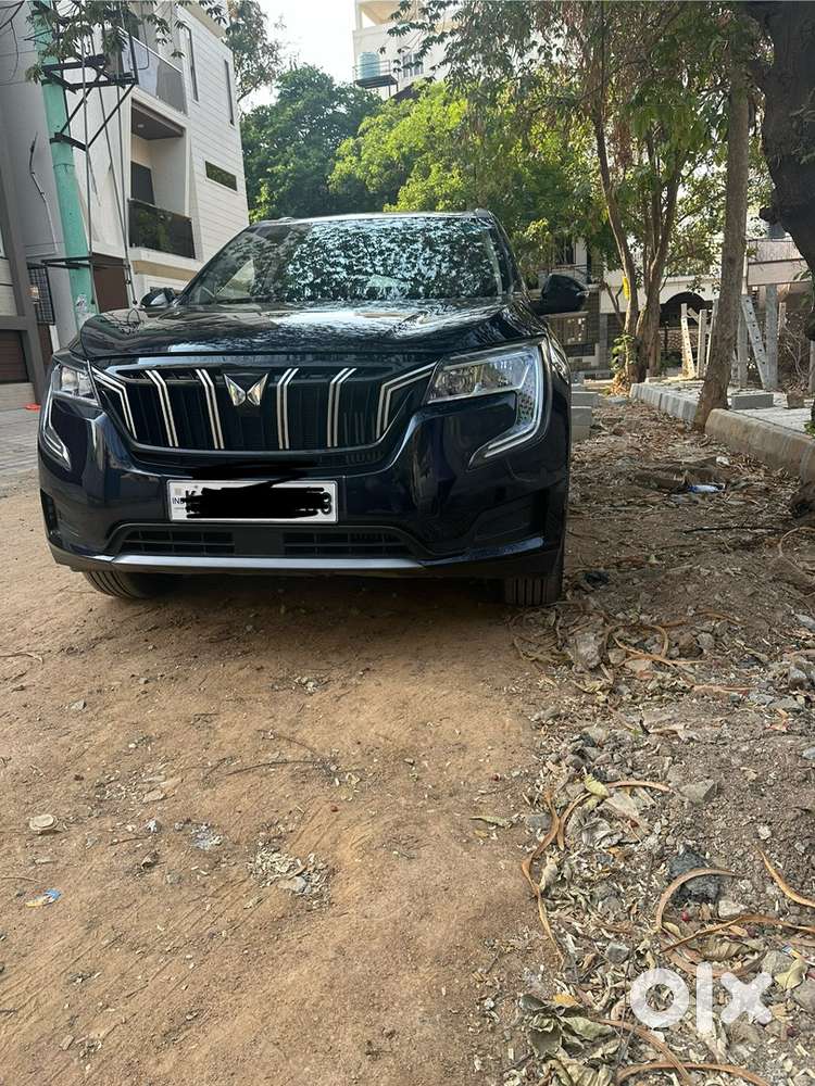 Mahindra Xuv700 Ax5 At 7 St 2024 Year