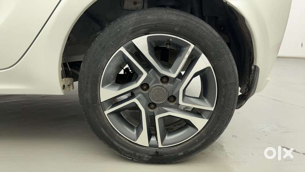 Tata Tiago Xza Plus, 2021, Petrol