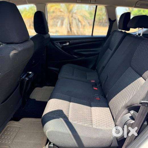 Toyota Innova Crysta 2.4 G Mt 8s, 2017, Diesel