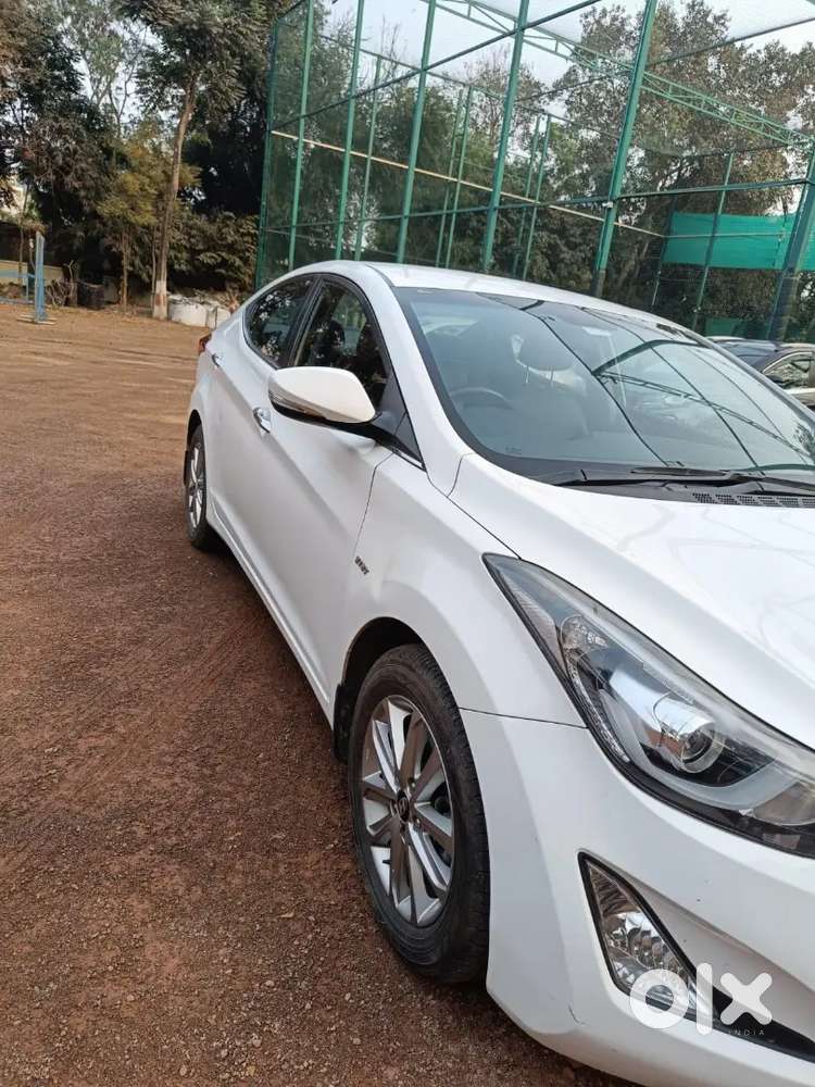 Hyundai Elantra 2015 Petrol Well Maintained
