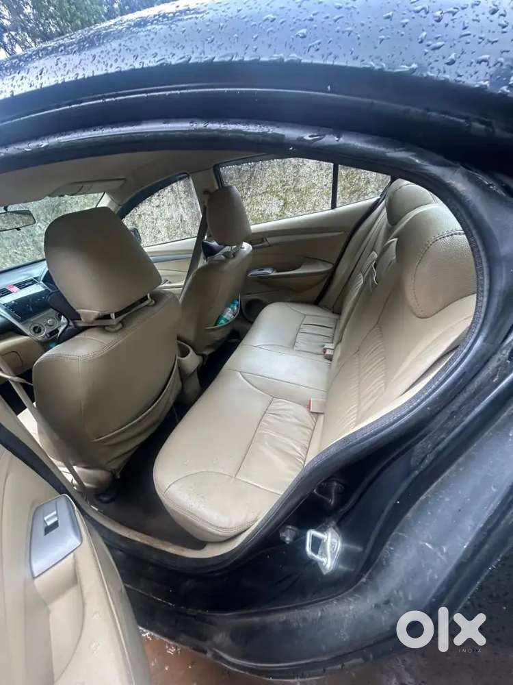 Honda City 1.5 V 2011