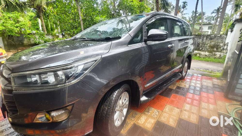 Toyota Innova Crysta 2.4 G 2019