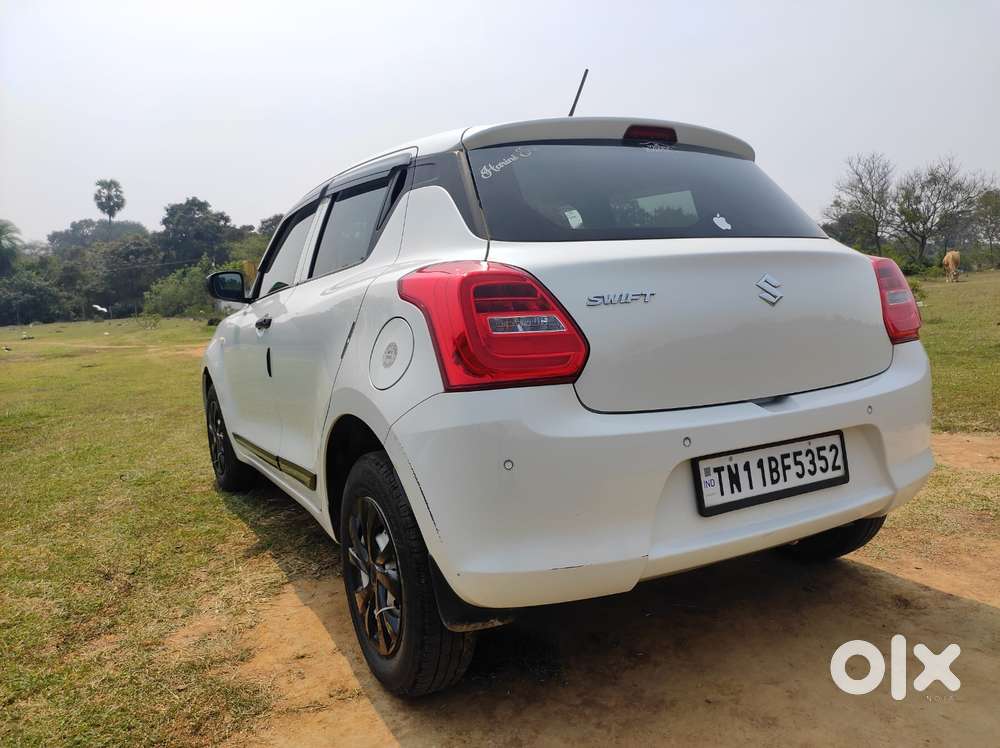 Maruti Suzuki Swift Vxi + Manual, 2023, Petrol