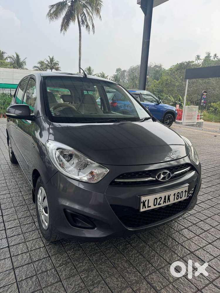 Hyundai I10 Sportz At, 2012, Petrol