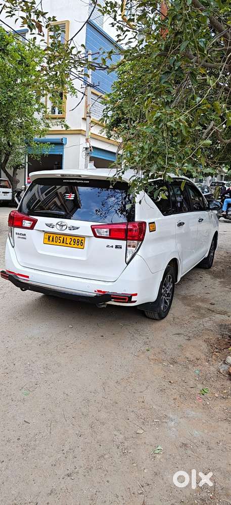 Toyota Innova Crysta 2.4 G Mt 8s, 2022, Diesel