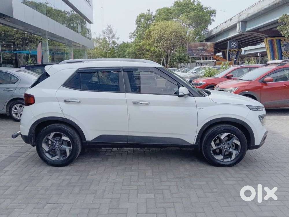 Hyundai Venue 1.0 Sx Turbo Dct, 2021, Petrol