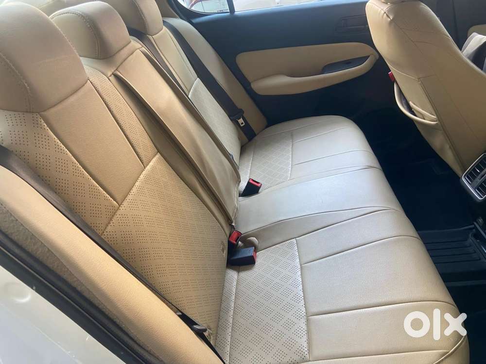 Maruti Suzuki Swift Dzire Vxi Optional, 2024