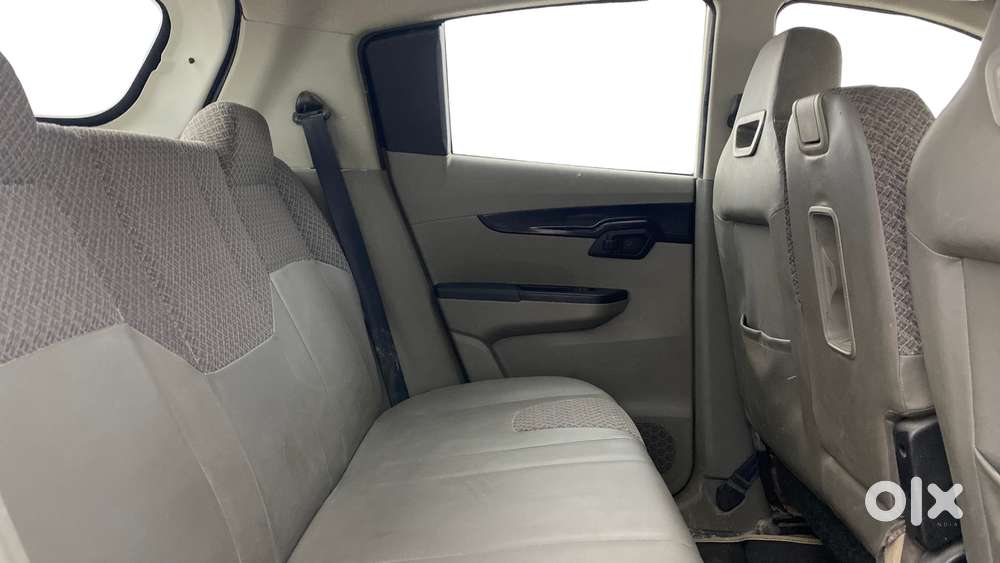 Mahindra Kuv 100 2016-2017 Mfalcon D75 K4 Plus, 2017, Diesel