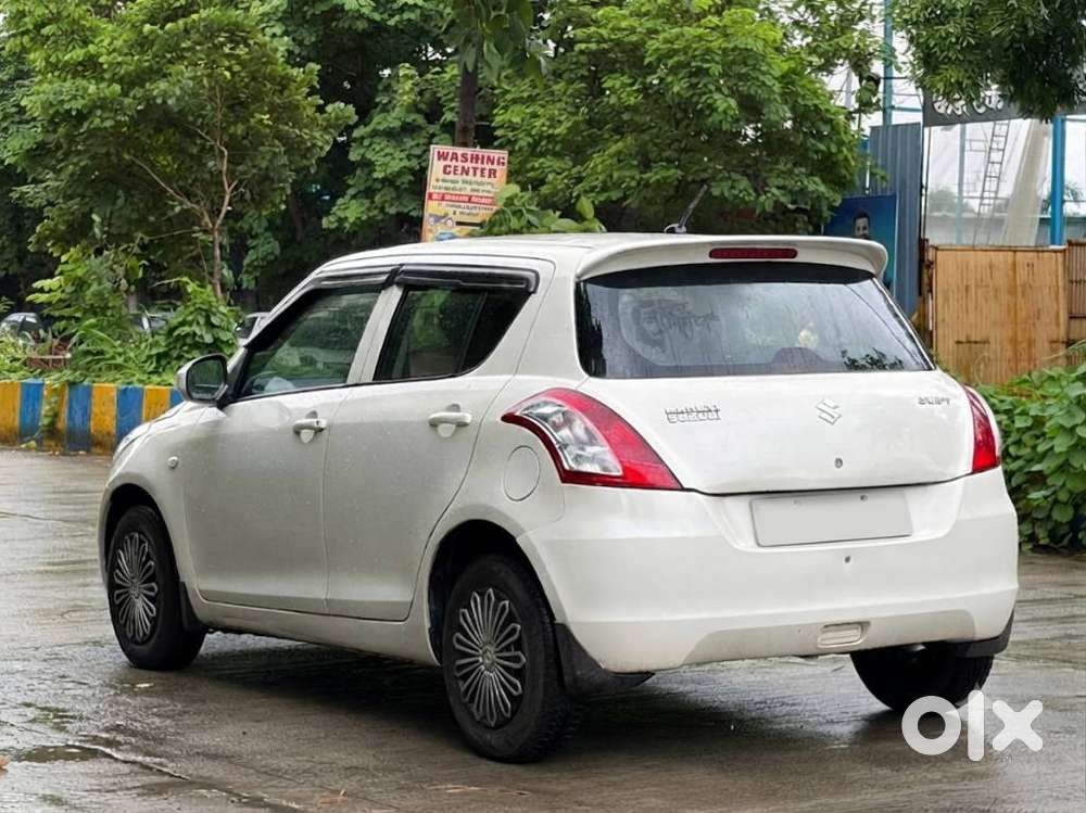 Maruti Suzuki Swift Lxi Option, 2014, Petrol