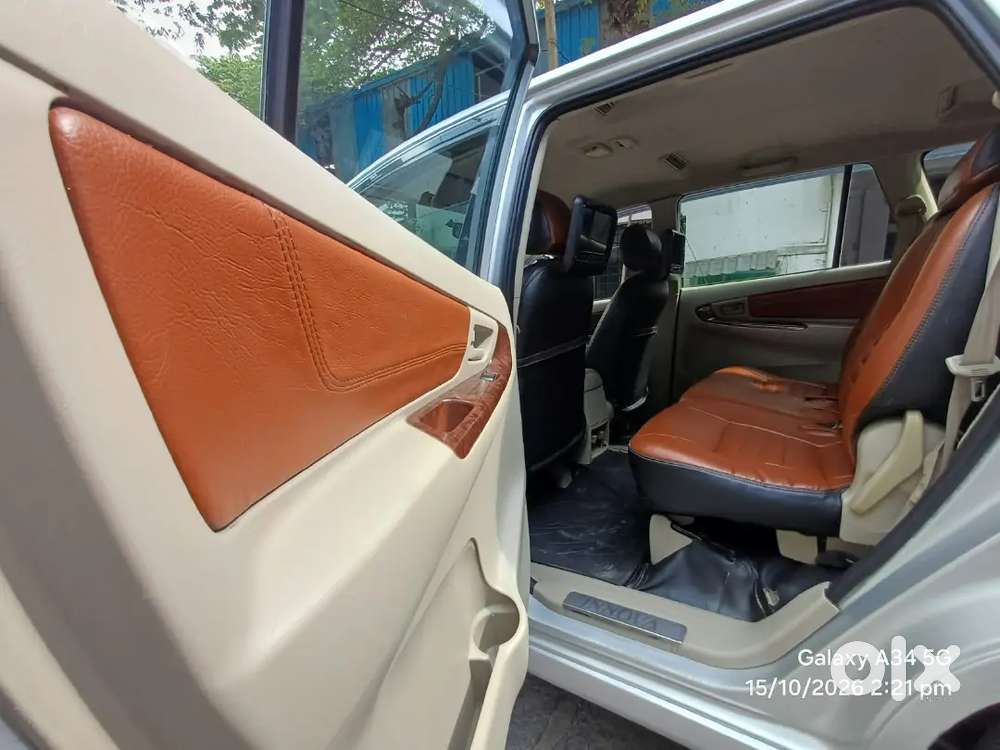 Toyota Innova 201