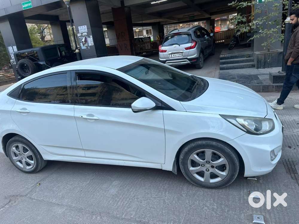 Hyundai Verna 2012
