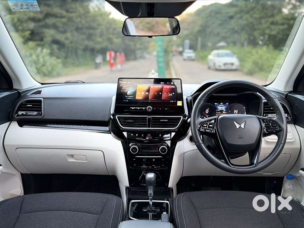 Mahindra Xuv 3xo Ax5 1.5 Diesel Autoshift Plus, 2025, Diesel