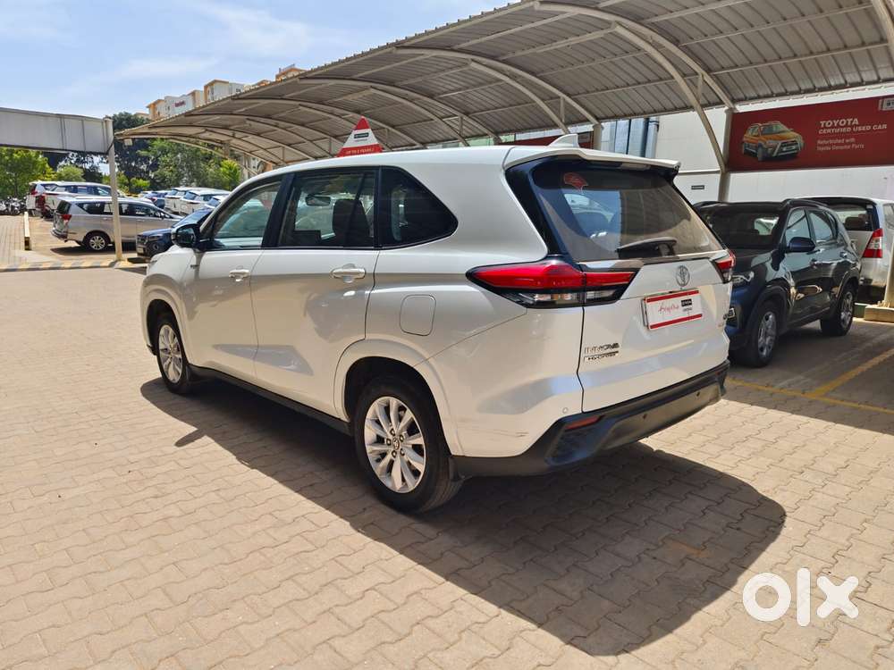 Toyota Innova Hycross 2.0 Vx (o) Hybrid 7 Str, 2024, Petrol