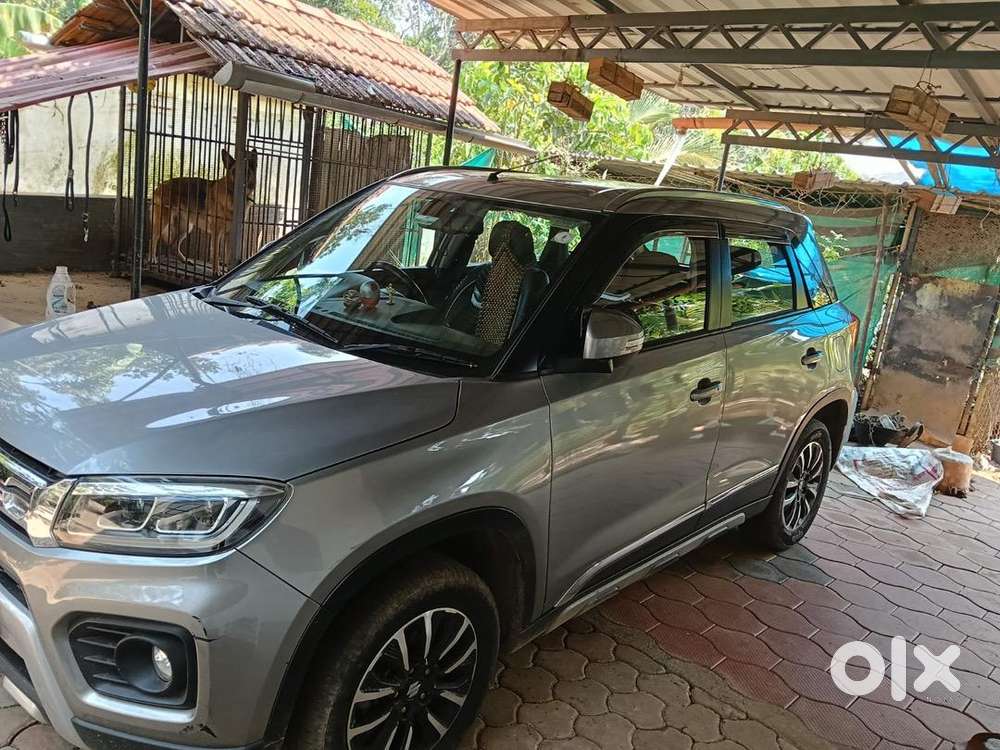 Maruti Suzuki Brezza Zxi+ 2022 Petrol Well Maintained