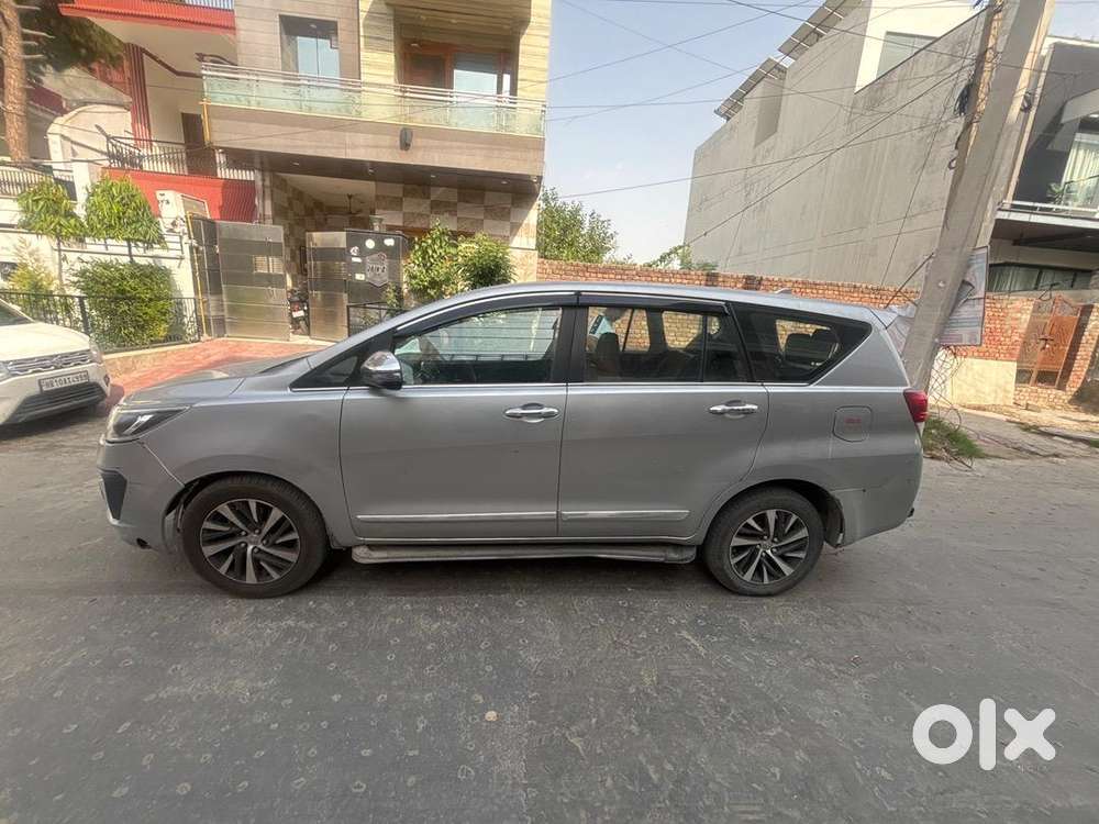 Toyota Innova Crysta 2022 Diesel 65000 Km Driven
