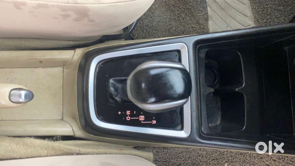 Maruti Suzuki Swift Dzire Amt Vxi, 2019, Petrol