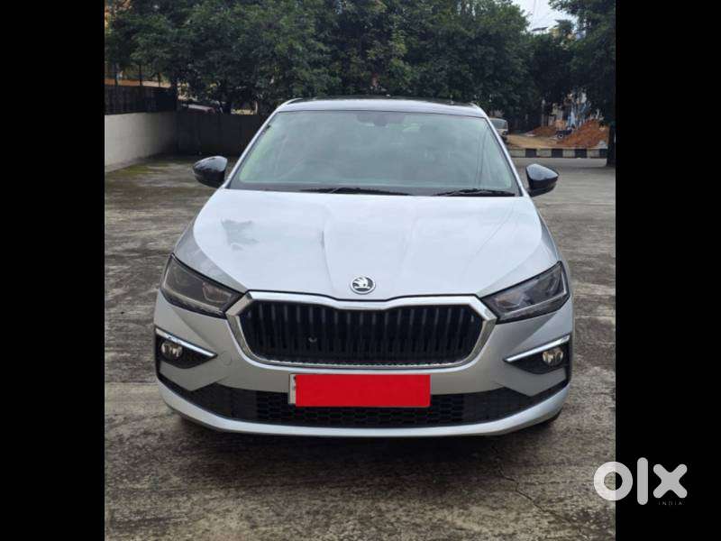 Skoda Slavia 1.0 Tsi Style At, 2023, Petrol