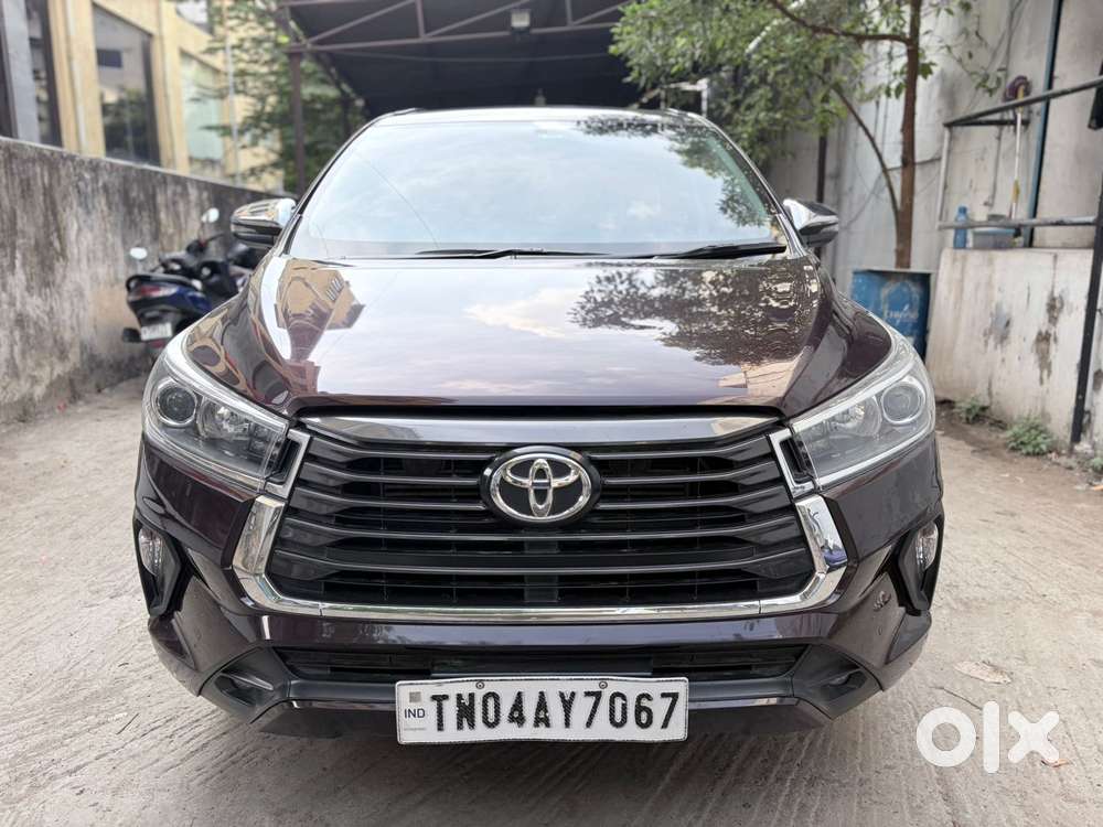 Toyota Innova Crysta 2.8 Gx At 8 Seater, 2023, Diesel