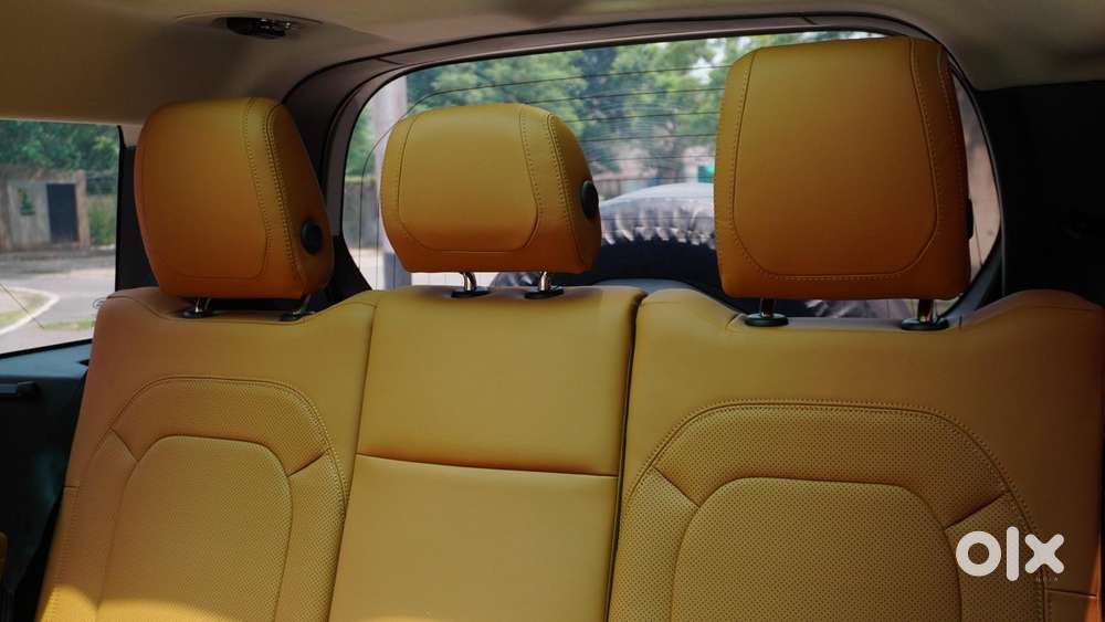 Land Rover Defender 3.0 L 130 Hse, 2023, Petrol