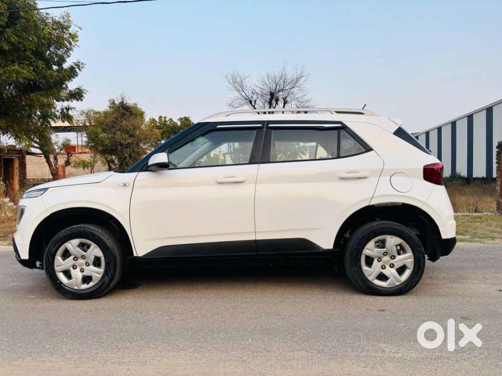 Hyundai Venue S, 2021, Petrol