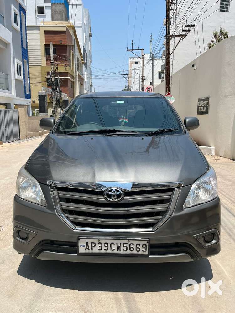 Toyota Innova 2.5 G (diesel) 8 Seater, 2014, Diesel