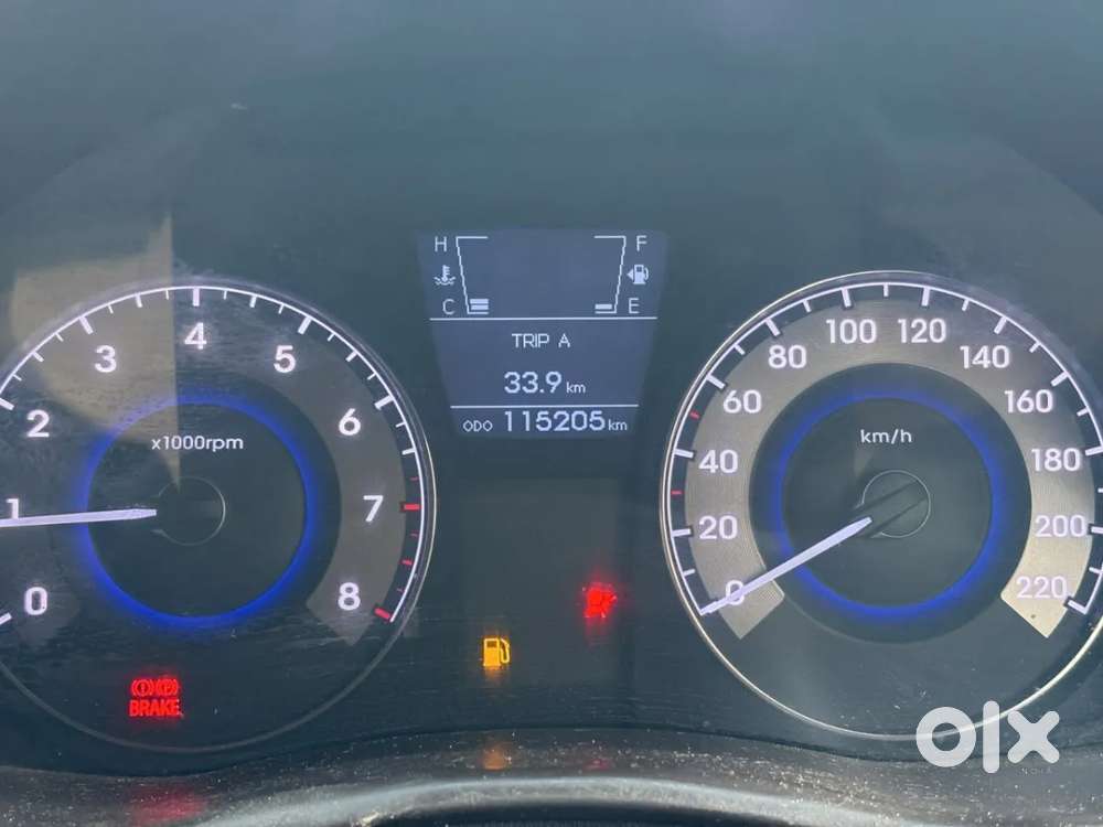 Hyundai Verna Vtvt 1.6 Sx, 2011, Petrol
