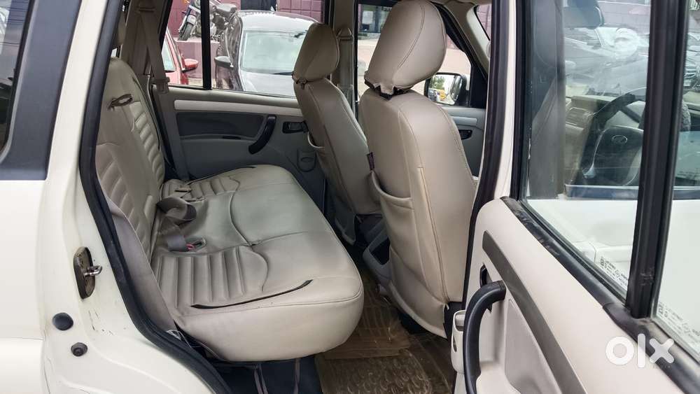 Mahindra Scorpio S10, 2016, Diesel